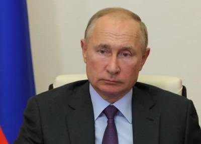 Владимир Путин - Путин заявил, что пандемия коронавируса нанесла сильнейший удар по мировой экономике - argumenti.ru - Россия