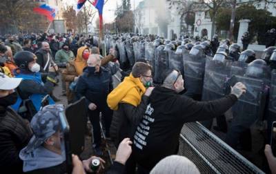 Игорь Матович - В Словакии на акции протеста против карантина вышли тысячи людей - rbc.ua - Словакия - Чсср
