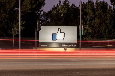 Facebook обвиняет Apple в «убийстве интернета» - fainaidea.com - Сша - state California - county Park