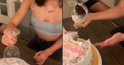 Именинница взяла в руки бокал и показала, как резать торт: видео стало вирусным - tsn.ua - New York