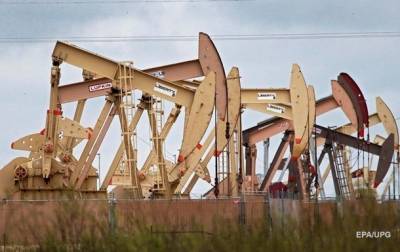 Нефть дешевеет из-за пандемии и роста добычи в США - korrespondent.net - Сша - Лондон