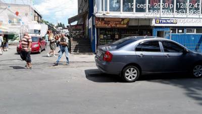 Вчера на Анголенко инспекторы по парковке выписали 80 штрафов - inform.zp.ua - Украина - Запорожье