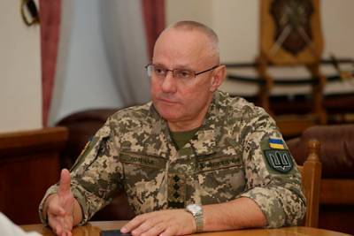 Руслан Хомчак - Главнокомандующий украинской армией вылечился от коронавируса - lenta.ru - Украина