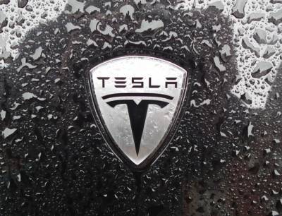 Tesla в 2020 году впервые зафиксировала годовую прибыль - autostat.ru - Сша