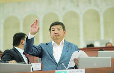 Садыр Жапаров - Викторий Панфилов - Президент Киргизии доверил правительство однофамильцу - ng.ru - Киргизия