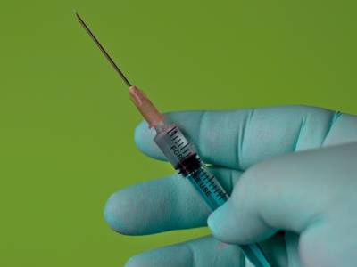 Почему Россия не спешит вакцинироваться - newsland.com - Россия - Германия
