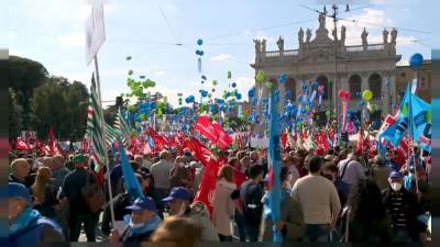 Итальянские профсоюзы требуют запретить ультраправые организации - ru.euronews.com - Франция - Англия - Италия - Испания - Рим - Стокгольм - Венгрия - Алжир