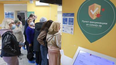 Михаил Костинов - Врач разъяснил порядок вакцинации от COVID-19 и гриппа - iz.ru - Израиль