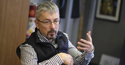 Александр Ткаченко - Ткаченко призвал блокировать пользователей соцсетей за распространение фейков о вакцинации - focus.ua - Украина - Львов
