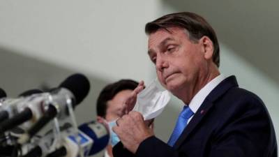 Президента Бразилии обвиняют в смерти 300.000 соотечественников - rf-smi.ru - Бразилия