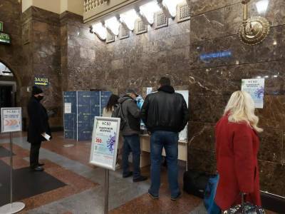 На украинских вокзалах вакцинировали от COVID-19 более 8 тыс. человек - gordonua.com - Украина