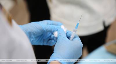 Более полумиллиона жителей Гомельской области получили первый компонент вакцины от COVID-19 - belta.by - Белоруссия - Гомельская обл.