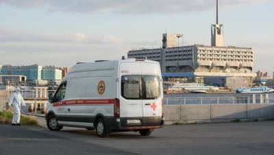 Более 500 человек с коронавирусом госпитализировали в Петербурге за сутки - dp.ru - Санкт-Петербург