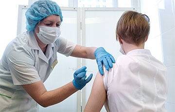 Наталья Кочанова - В Беларуси чиновники начали принудительную вакцинацию - charter97.org - Белоруссия