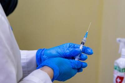 Сумья Сваминатан - ВОЗ допустила, что придется ежегодно модифицировать вакцины от COVID-19 - aif.ru