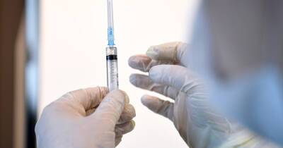 В Москве началась третья фаза тестирования вакцины от COVID-19 для подростков - moslenta.ru - Москва - Covid-19