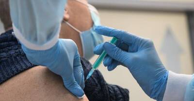 Москвичам назвали абсолютное противопоказание к вакцинации против COVID-19 - moslenta.ru - Covid-19