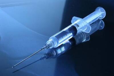 Александр Мясников - Мясников заявил, что препарат после вакцинации выводится из организма в течение трех-четырех недель - argumenti.ru