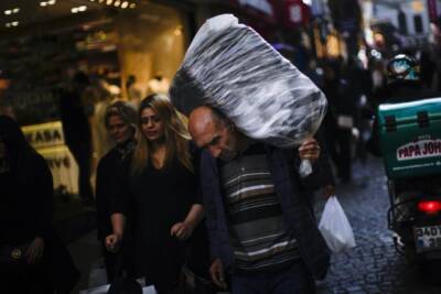 «Мы не заслужили этого»: в Турции люди обеспокоены сремительным ростом инфляции - enovosty.com - Турция