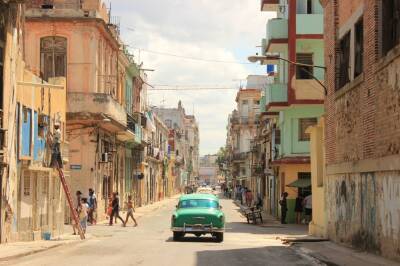 Власти Кубы обяжут въезжающих в страну заполнять электронную анкету - news.vse42.ru - Куба