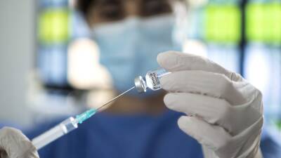 Александр Шалленберг - Австрия первой в ЕС вводит обязательную вакцинацию от COVID-19 для всех граждан - vchaspik.ua - Украина - Евросоюз - Австрия