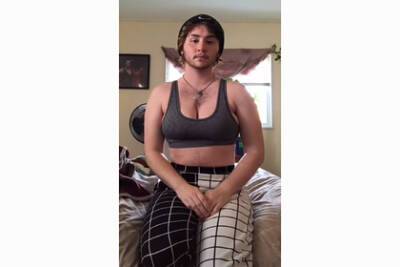 Трансгендерный мужчина пожаловался на трудности жизни с женской грудью - lenta.ru - штат Огайо