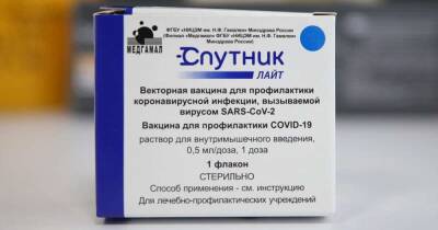 "Спутник Лайт" признали универсальным бустером для всех вакцин в ОАЭ - ren.tv - Россия - Эмираты - Covid-19