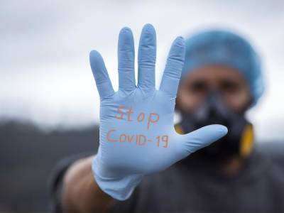 Украинцам, отстраненным от работы из-за отсутствия прививок от COVID-19, не оплатят больничные – Фонд соцстраха - gordonua.com - Украина