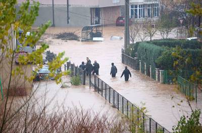 Опубликованы кадры разрушительного наводнения на Балканах - tvc.ru - Сербия - Белград - Босния и Герцеговина