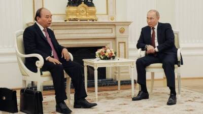 Владимир Путин - Нгуен Суан Фук - Путин и президент Вьетнама приняли совместное заявление по итогам переговоров - 5-tv.ru - Россия - Вьетнам