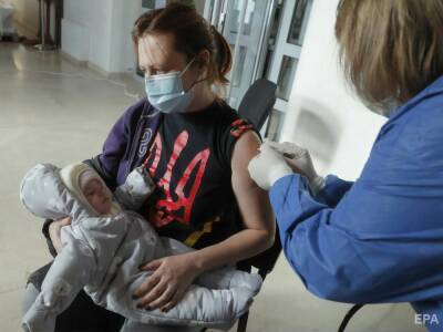 Более 45% взрослых украинцев получили хотя бы одну дозу вакцины от COVID-19 – Минздрав - gordonua.com - Украина