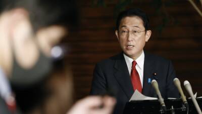 Фумио Кисида - Власти Японии продлили ограничения на въезд в страну из-за омикрон-штамма - russian.rt.com - Япония