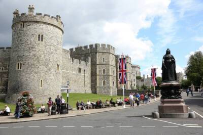 королева Елизавета II (Ii) - Sky News - Вооружённый мужчина пытался проникнуть в Виндзорский замок - govoritmoskva.ru - Англия