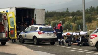 Полиция Северной Македонии обнаружила 53 мигранта, которые прятались в грузовике - unn.com.ua - Украина - Индия - Киев - Куба - Македония