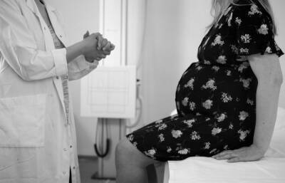 Беременных и женщин после родов разрешили выписывать из стационара с положительным ПЦР-тестом на COVID-19 - afanasy.biz - Россия