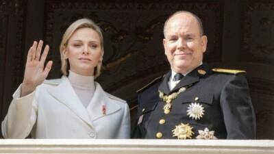 князь Альбер II (Ii) - Князь Монако назвал причины нового побега жены: «Не справляется с жизнью» - 5-tv.ru - Монако - Княжество Монако - Юар