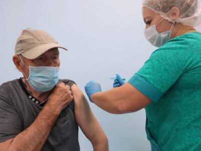 Вильям Де-Блазио - В Нью-Йорке вводят обязательную вакцинацию для сотрудников всех частных компаний - unn.com.ua - Украина - Сша - New York - Киев - Нью-Йорк - Нью-Йорк