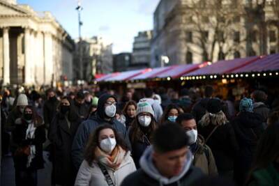 Франсуа Балл - В Британии рассказали о тысячах заразившихся омикрон-штаммом - lenta.ru - Англия - Лондон - Covid-19