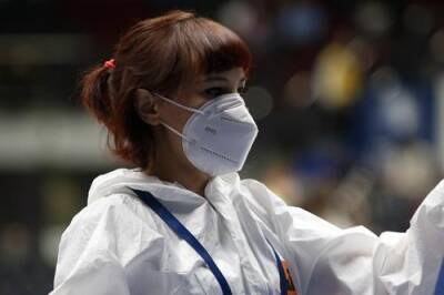 Япония - Японские ученые создали маску, которая светится от коронавируса - argumenti.ru - Япония