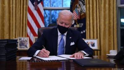 Джон Байден - Джо Байден - Байден подписал пакет мер по поддержке экономики США - hubs.ua - Сша