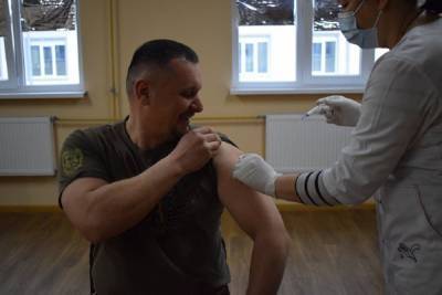 В Сухопутных войсках ВСУ начался первый этап вакцинации: фото - 24tv.ua