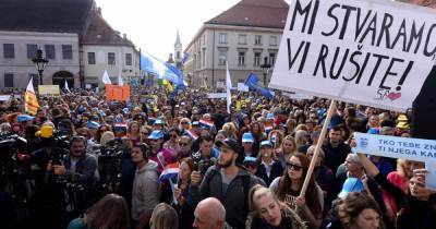 В Хорватии прошли акции протеста против ограничительных мер - news-front.info - Загреб - Хорватия