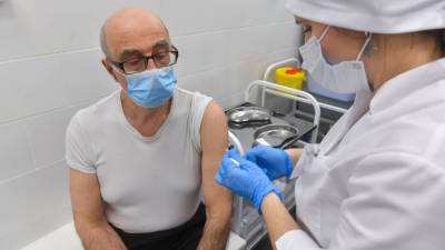 Андрей Крюков - Врач рассказал, можно ли вакцинироваться от COVID-19 при ЛОР-заболеваниях - profile.ru - Москва