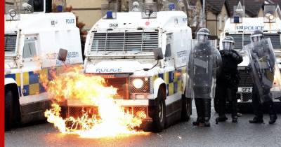 Северную Ирландию охватили крупнейшие массовые беспорядки: что происходит? - profile.ru - Англия - Ирландия
