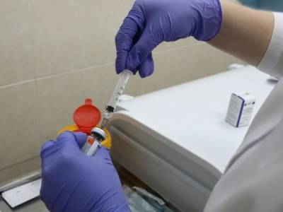 Китай изучает возможность "смешивания" вакцин от COVID-19 для повышения эффективности вакцинации - nakanune.ru - Китай