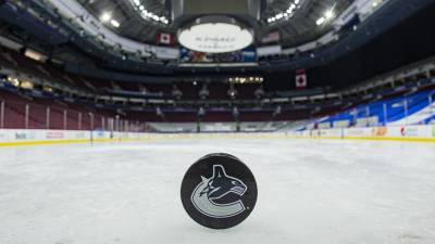 НХЛ перенесла дату возвращения «Ванкувера» к матчам после вспышки коронавируса - russian.rt.com