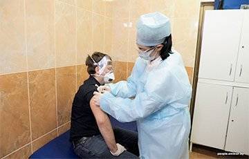 Беларусь в рейтинге вакцинации от COVID-19 уступает Экваториальной Гвинее и Бангладеш - charter97.org - Экваториальная Гвинея - Бангладеш