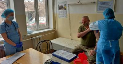 Руслан Хомчак - Главнокомандующий ВСУ Хомчак получил прививку от COVID-19 - dsnews.ua