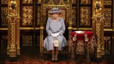 принц Чарльз - принц Филипп - герцогиня Камилла - Ii (Ii) - Елизавета II выступила с тронной речью в британском парламенте - skuke.net - Англия