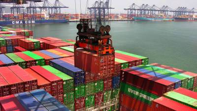 «Ъ»: заторы в портах Китая парализуют мировую торговлю - gazeta.ru - Китай - Гонконг - Шэньчжэнь